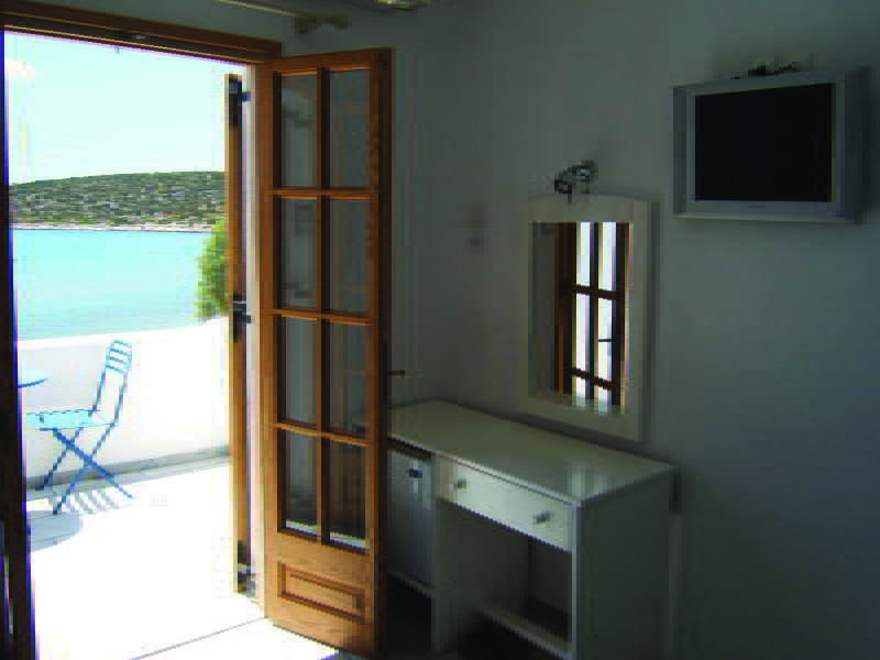 Galatis Beach Hotel Alikí Exterior foto